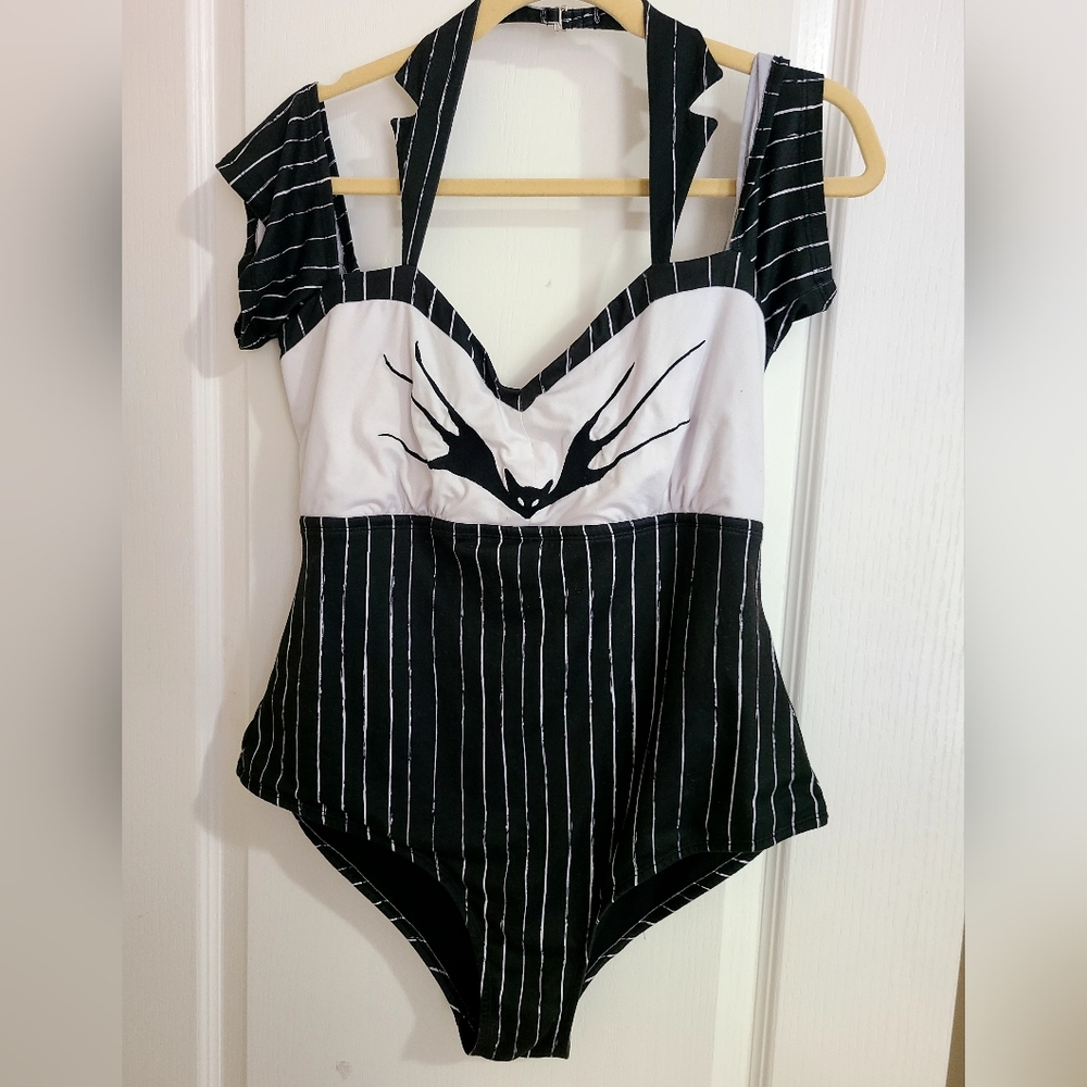 Nightmare before Christmas bodysuit 🖤